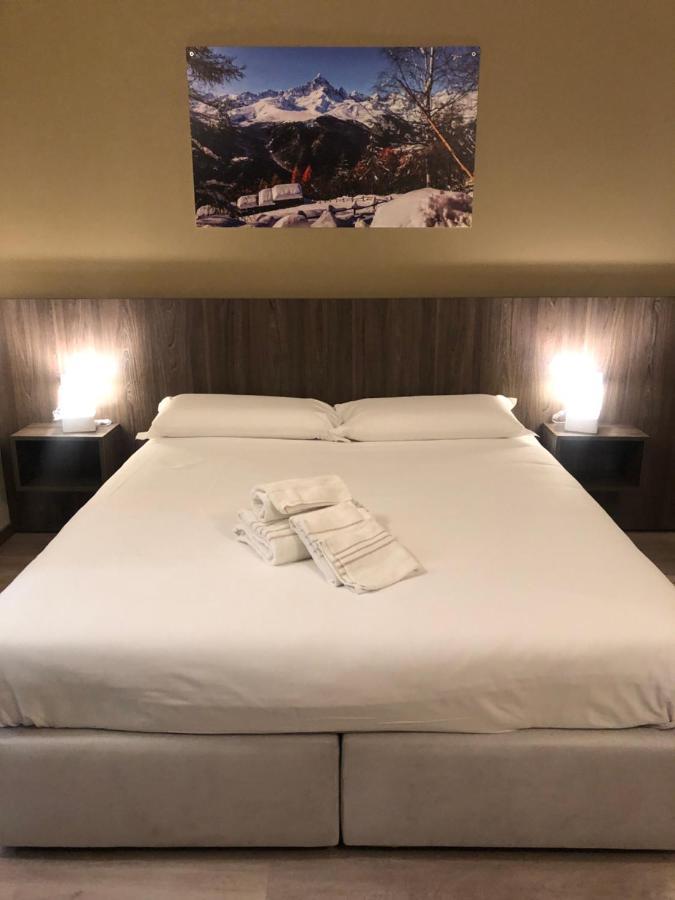 Prealpina Hotel Bagnolo Piemonte ภายนอก รูปภาพ