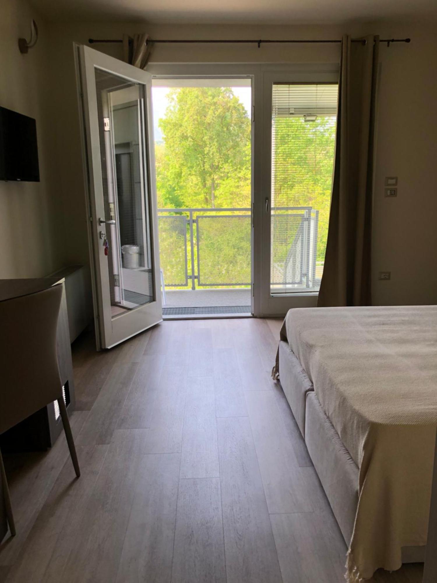 Prealpina Hotel Bagnolo Piemonte ภายนอก รูปภาพ